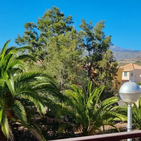 Дом отдыха Lovely Near Cristianos *
